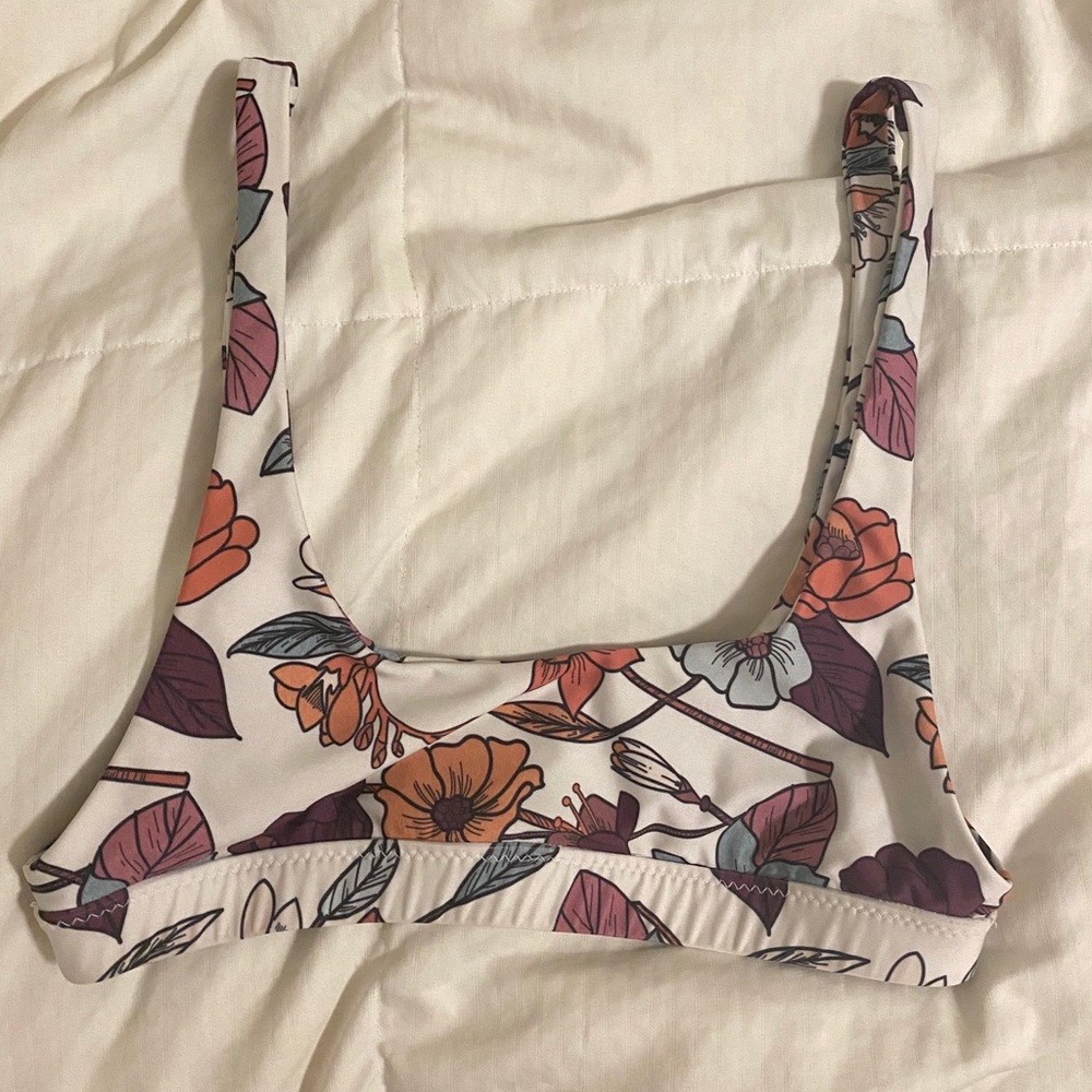 **SOLD**Stone fox swim